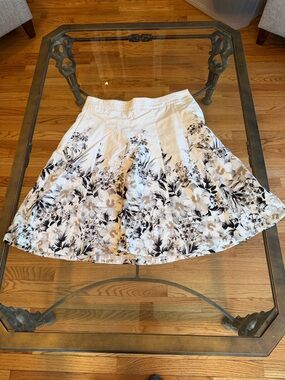 White House Black Market White and Black Floral Circle Skirt